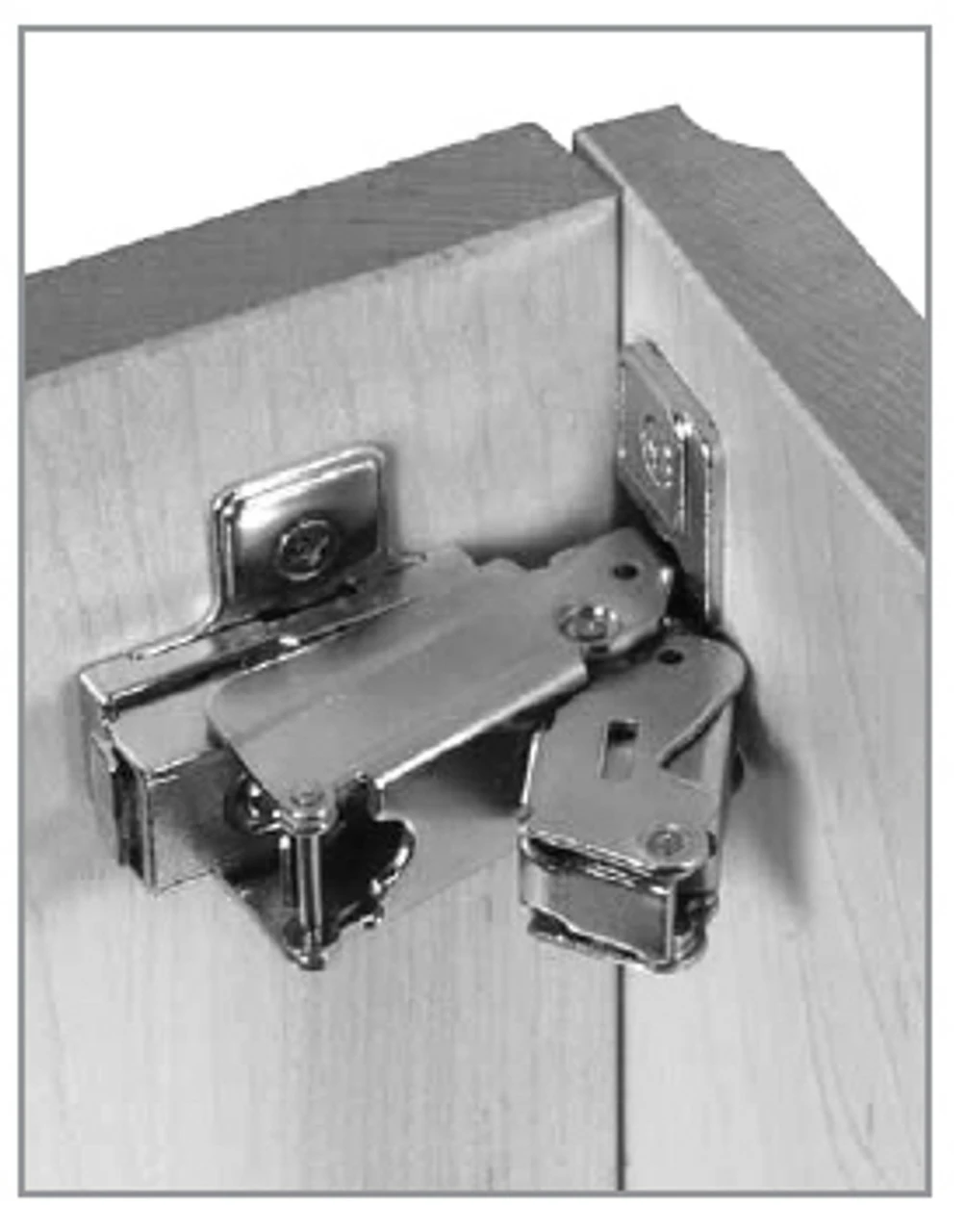 Liberty 165 Degree Full Overlay Easy-Clip Hinge-Mounting Plate, Screws LQ-H16015-NP-A 5 Liberty 165 Degree Full Overlay Easy-Clip Hinge-Mounting Plate, Screws LQ-H16015-NP-A - Image 3