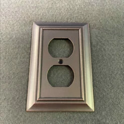 Liberty Architecural Single Duplex Wall Plate Oil Rubbed Bronze (085-03-3395)
