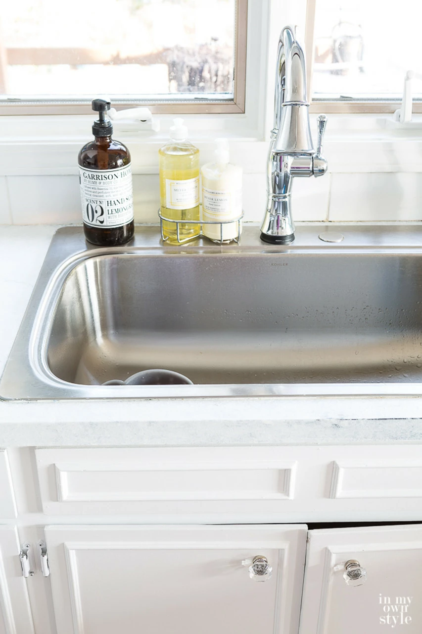 Pair 3/8" Inset/Offset White Self Closing Hinge Amerock HAM-BP3428-W 6 Pair 3/8" Inset/Offset White Self Closing Hinge Amerock HAM-BP3428-W - Image 4