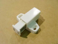 Liberty White Single Magnetic Touch Latch LQ-C07779-BSK-C